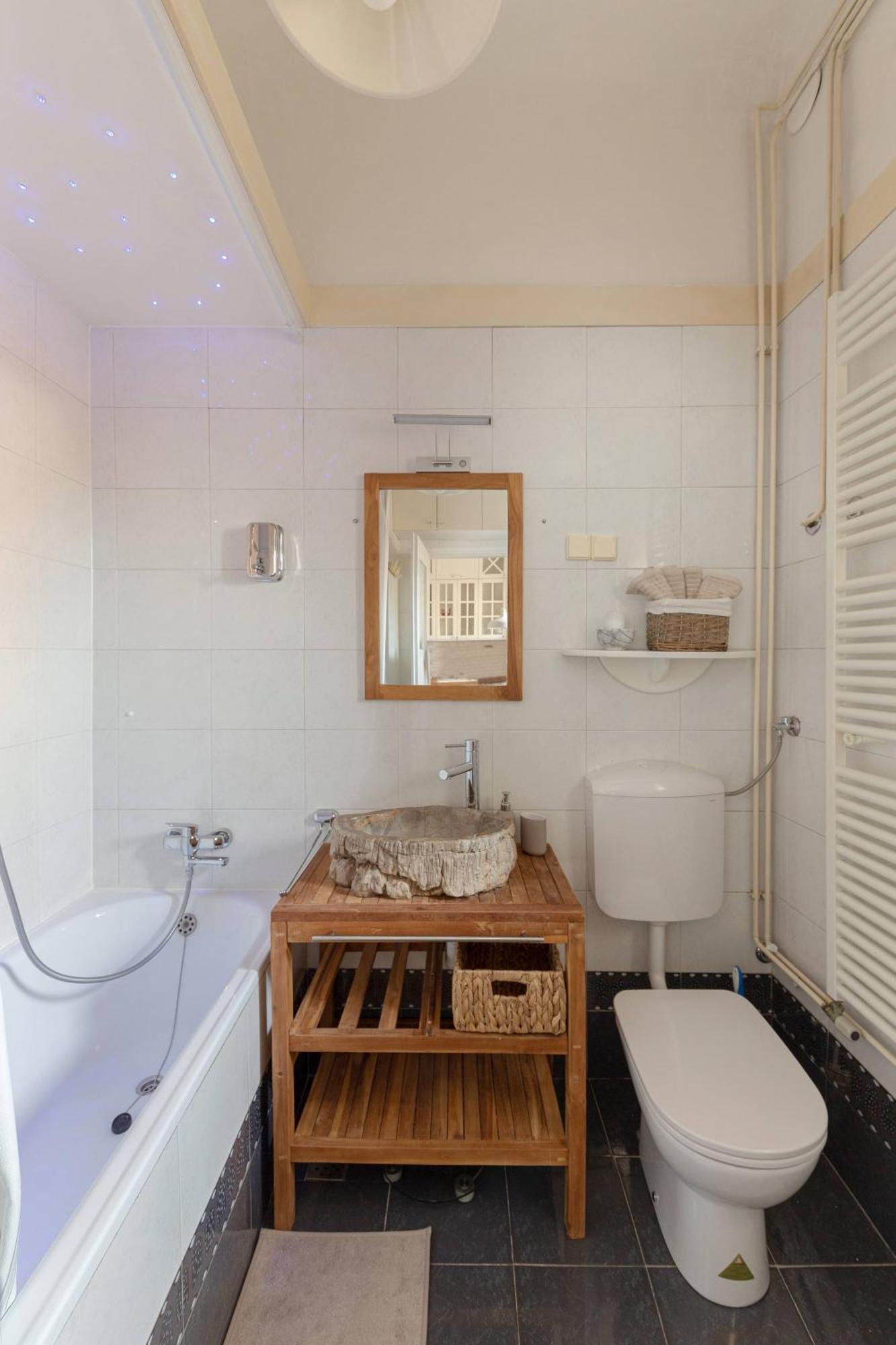 Historical Caserne Apartment Ljubljana Extérieur photo
