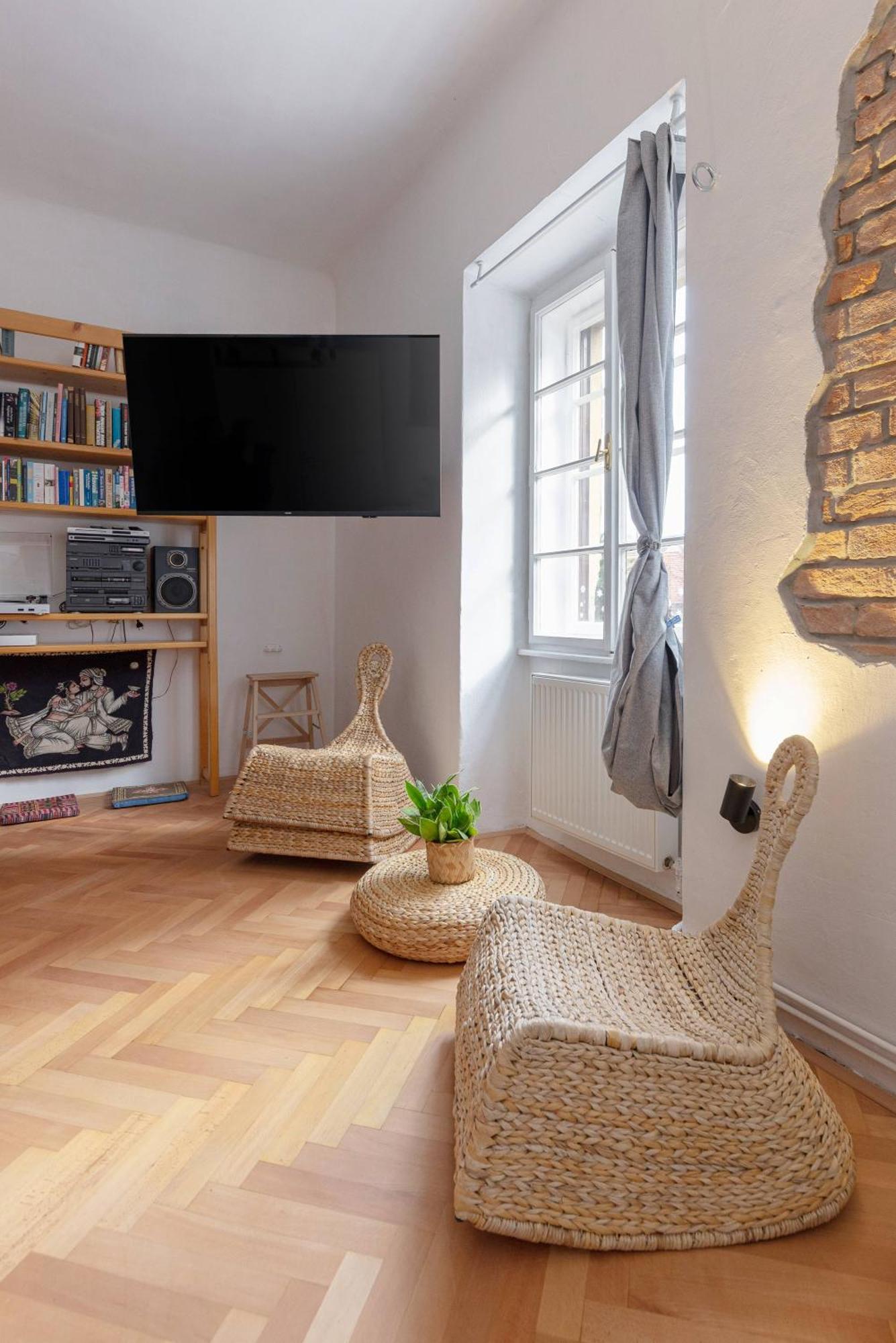 Historical Caserne Apartment Ljubljana Extérieur photo